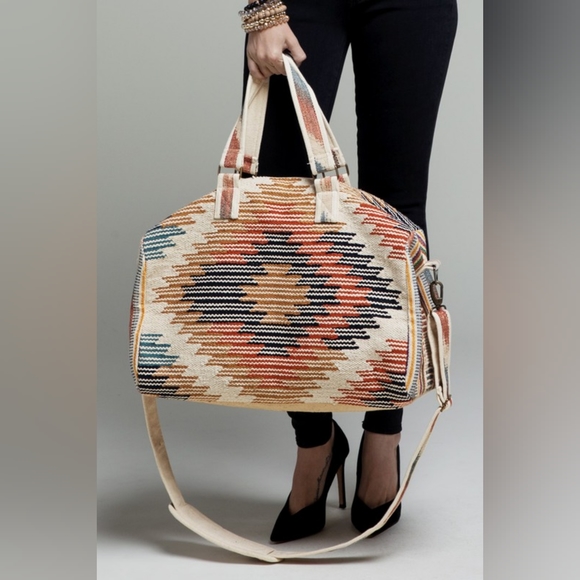 Ruggine Handbags - Boho Travel Bag - Ethnic Navajo Design - Handwoven from Fully Fine Cotton